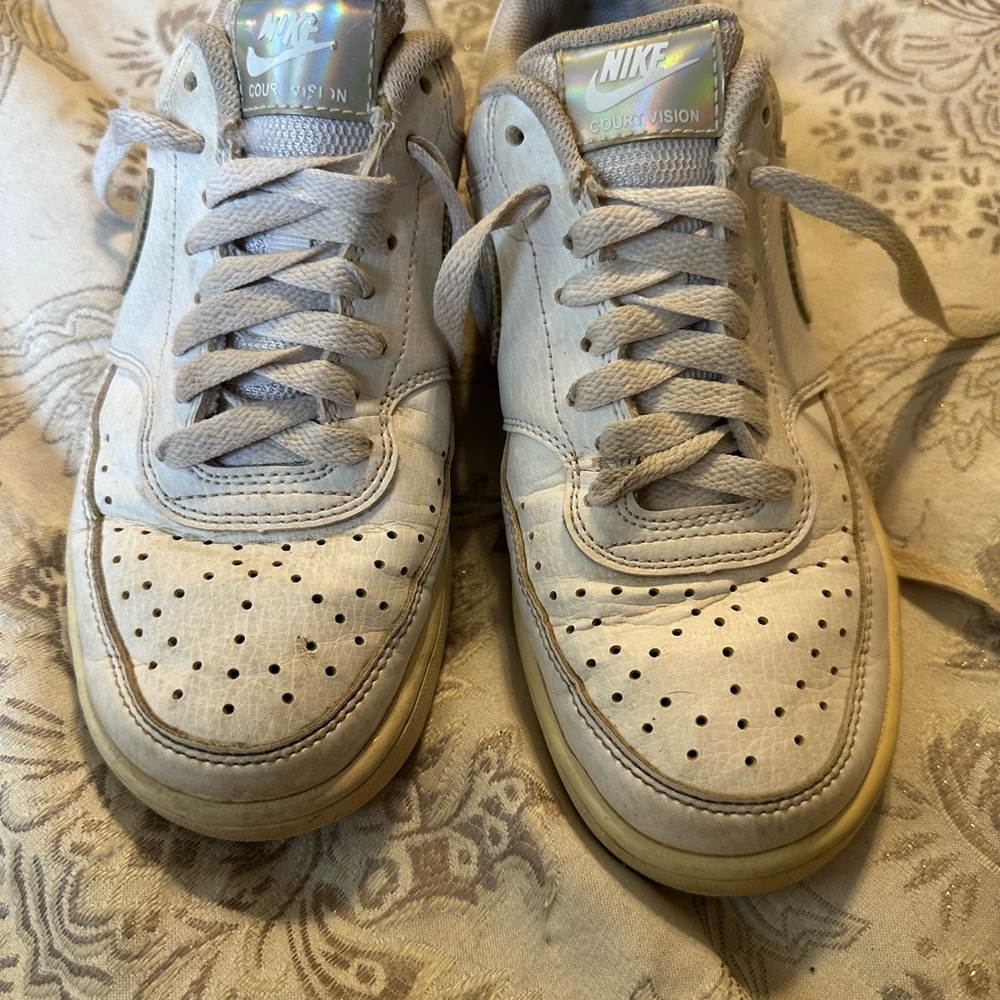 Nike Court Vision Low White Sneakers with Holographic Logo size 6.5 - Picture 6 of 9